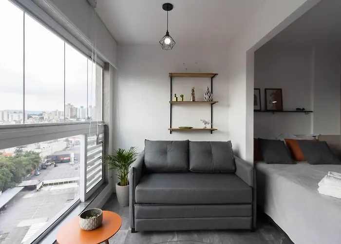 Contemporary Studio - Gru 1103