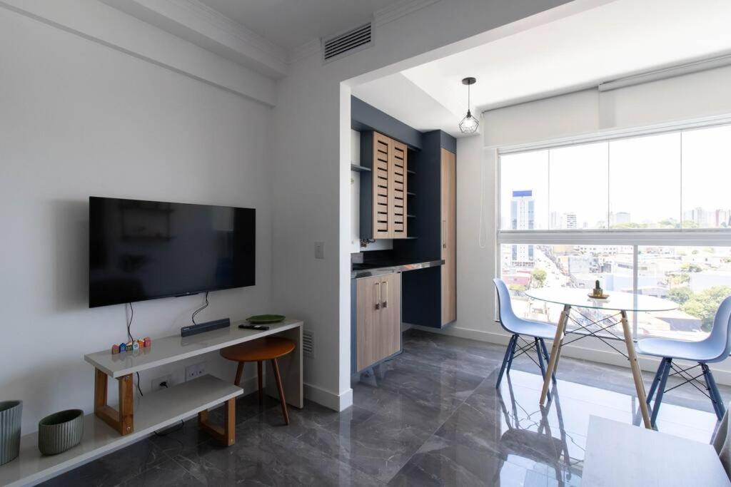Contemporary - Gru 1103 Apartment
