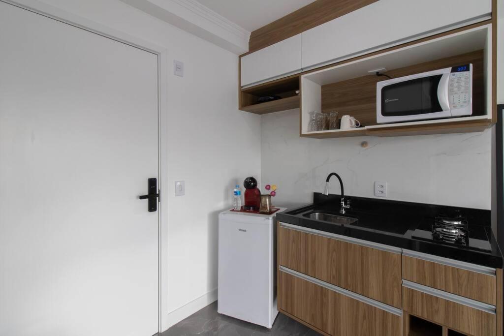 Contemporary - Gru 1103 Apartment