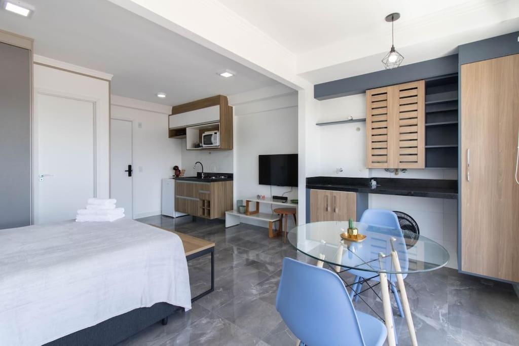 Contemporary - Gru 1103 Apartment